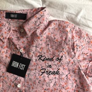 🔥NWT Iron Fist Spine Shirt